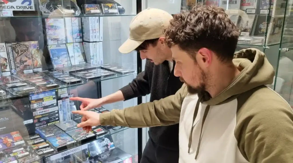 marc-et-pierre-proposeront-entre-autres-un-tres-grand-corner-dedie-au-retrogaming-avec-de-vieilles-consoles-et-des-jeux-des-annees-1980-a-2000-photo-m-mo-1741020958